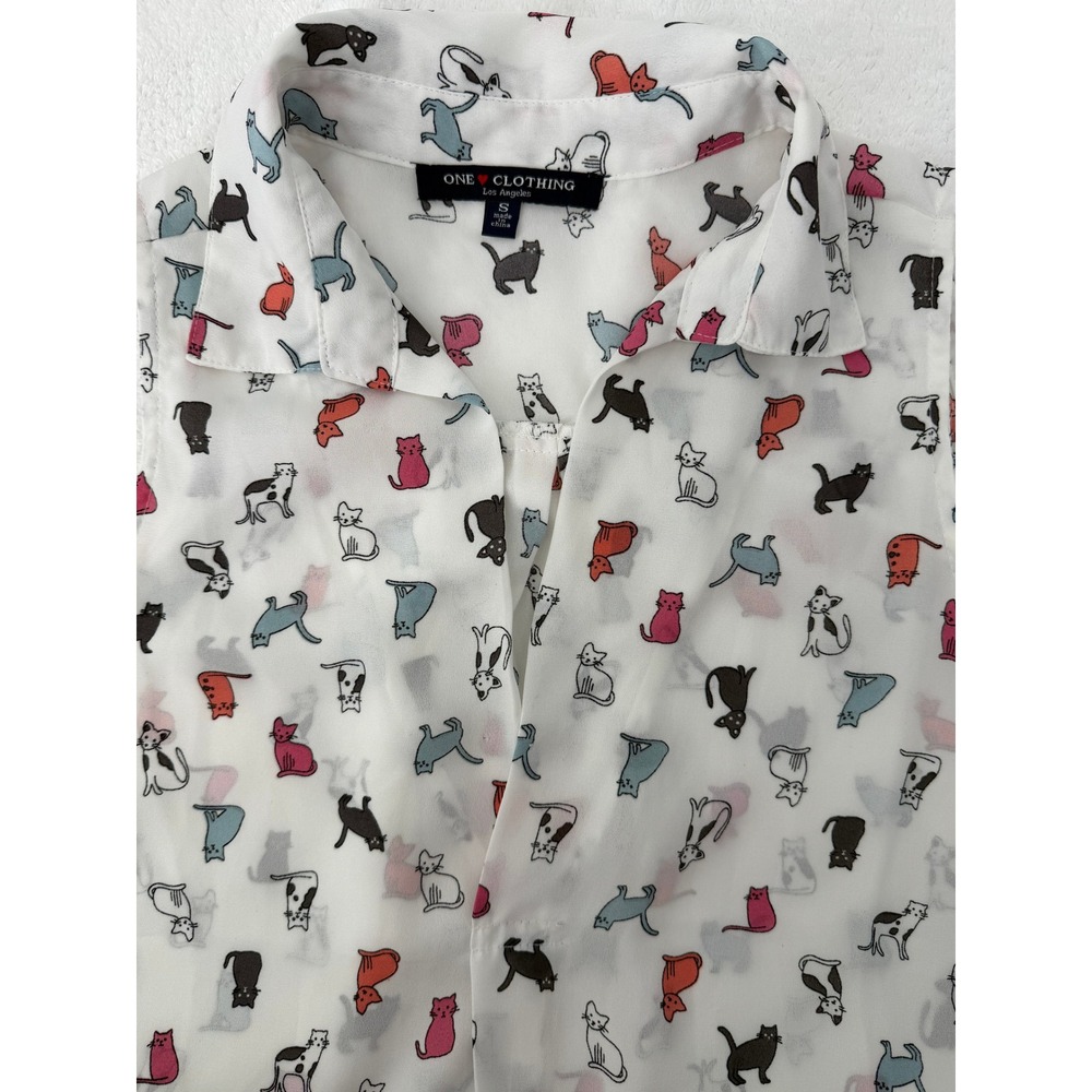 One Clothing Womens Small Cat Print Sleeveless Button Up Blouse White Tank UF40